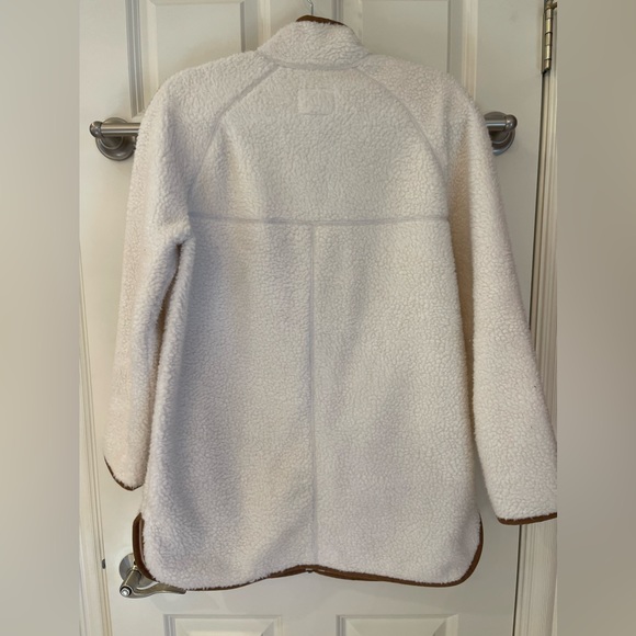 Old navy cream fleece jacket - Picture 3 of 3